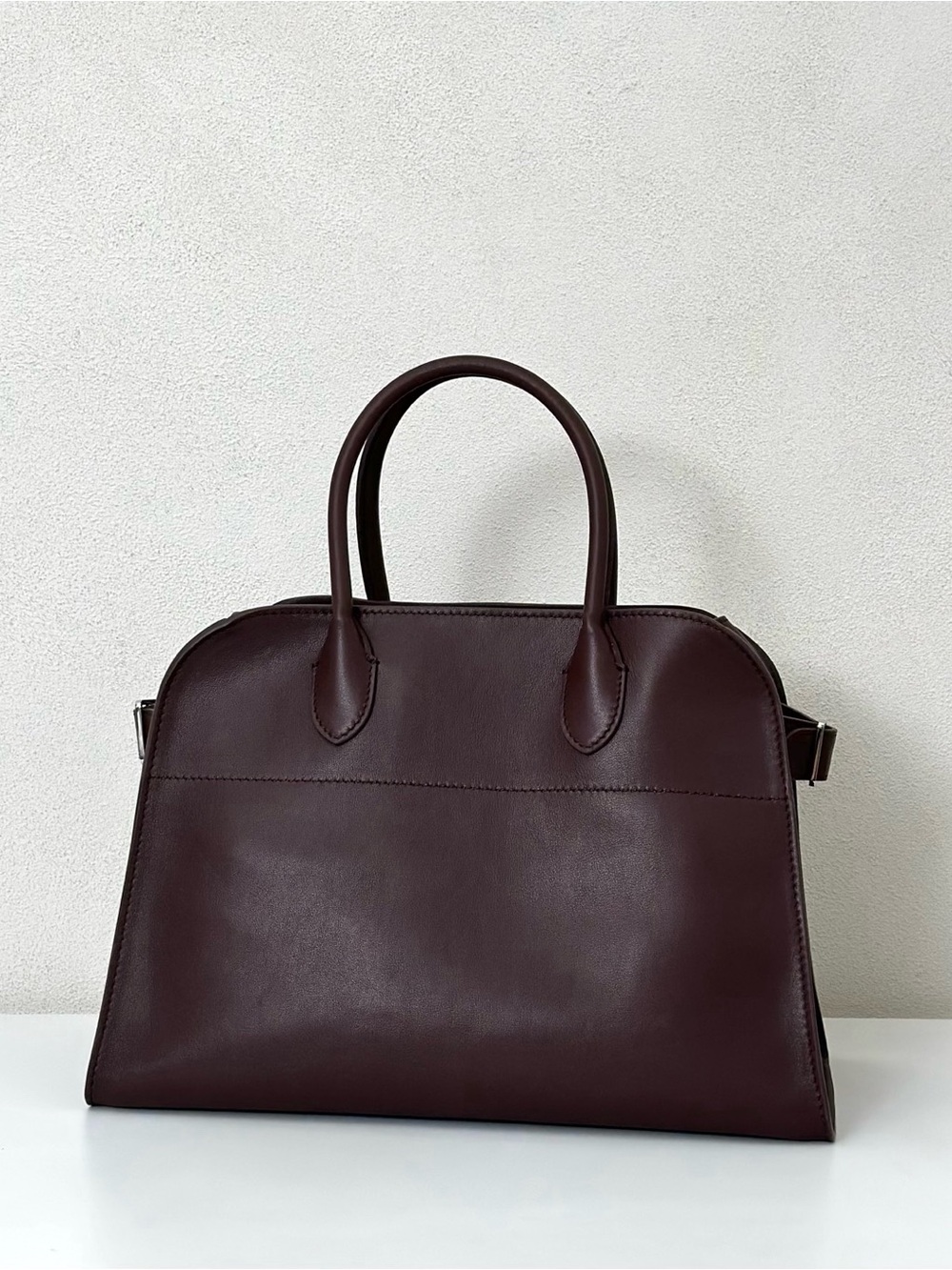 Elegant Dark Brown Leather Satchel Handbag - Picture 3 of 6